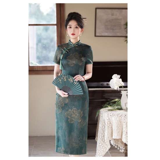 Chinese style imitation acetic acid printed long modified slim fit and slim retro cheongsam Chinese style imitation acetic acid printed long modified slim fit and slim retro cheongsam