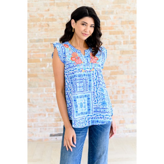 Keep Me Coming V-Neck Top in Ivory Royal Keep Me Coming V-Neck Top in Ivory Royal